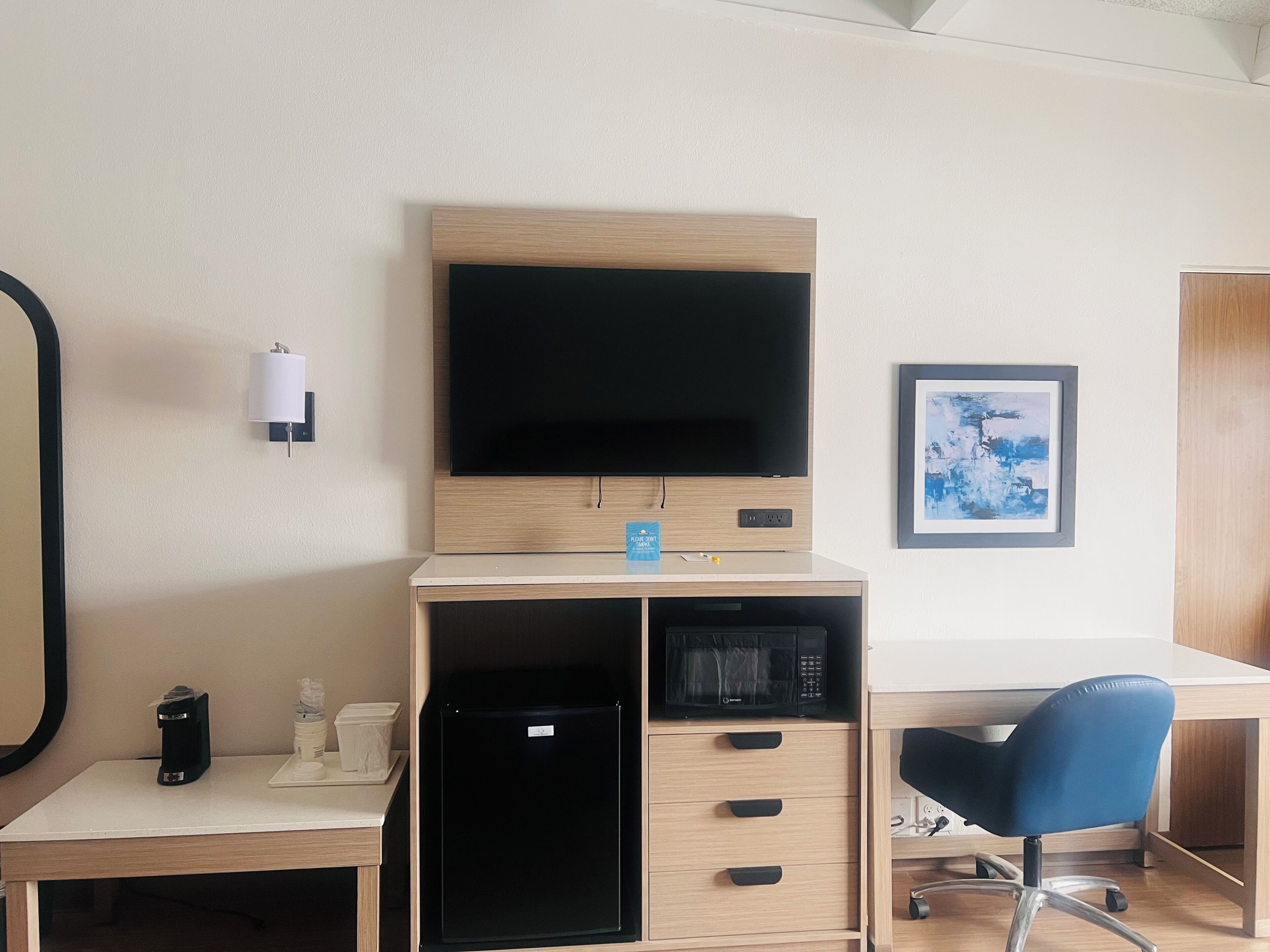 Skrivebord, gratis baby-/barnesenge, ekstra senge (tillægsgebyr)