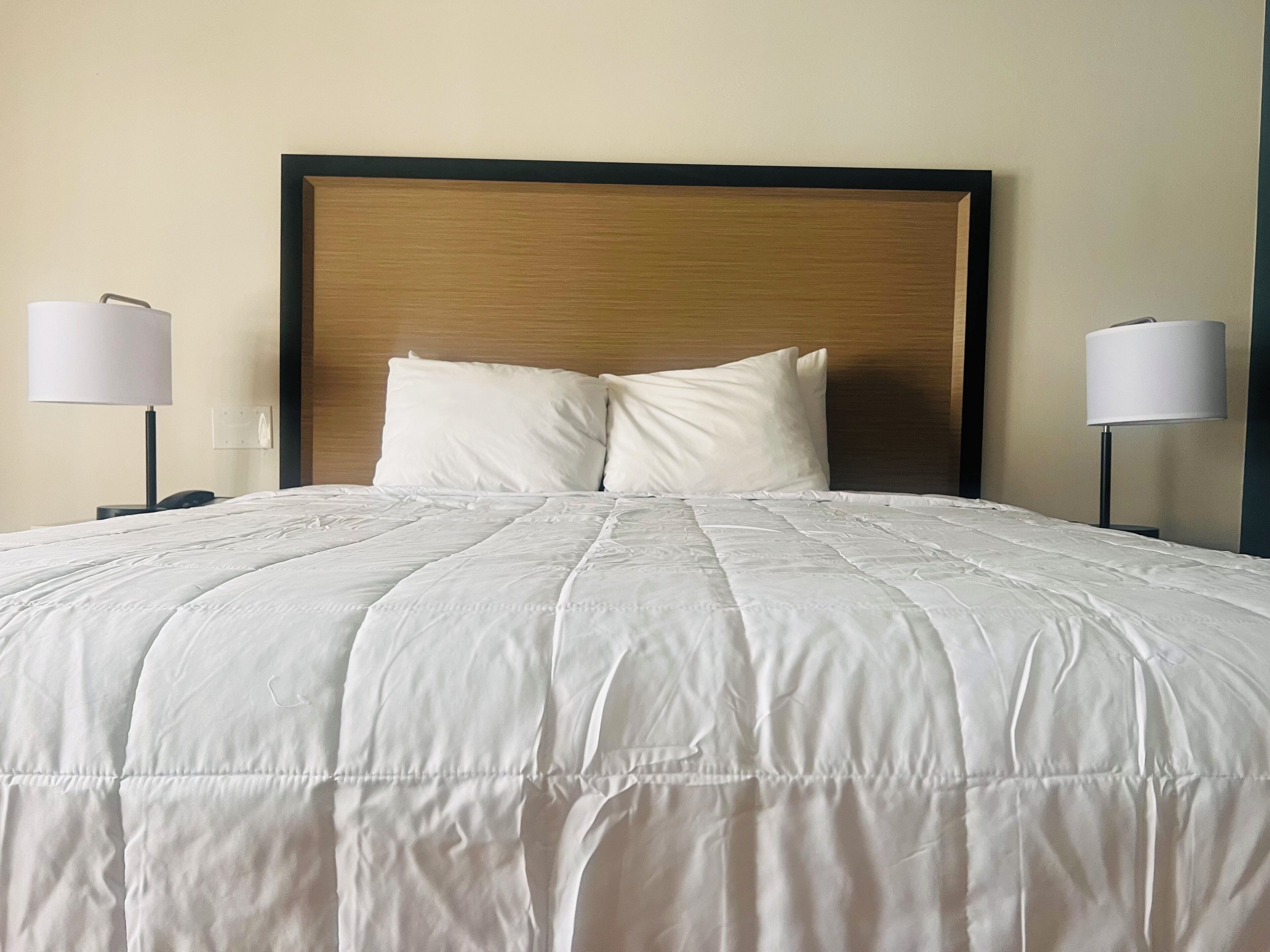 Superior Room, 1 King Bed, Non Smoking | Desk, free cribs/infant beds, rollaway beds, free WiFi