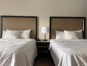 Superior Suite, Multiple Beds, Non Smoking | Desk, free cribs/infant beds, rollaway beds, free WiFi