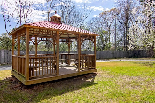 BBQ/picnic area