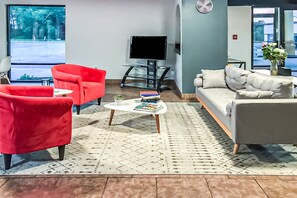 Lobby - Days Inn by Wyndham Atmore (Atmore)