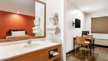 Room, 2 Queen Beds, Non Smoking | Bathroom | Combined shower/bathtub, free toiletries, towels