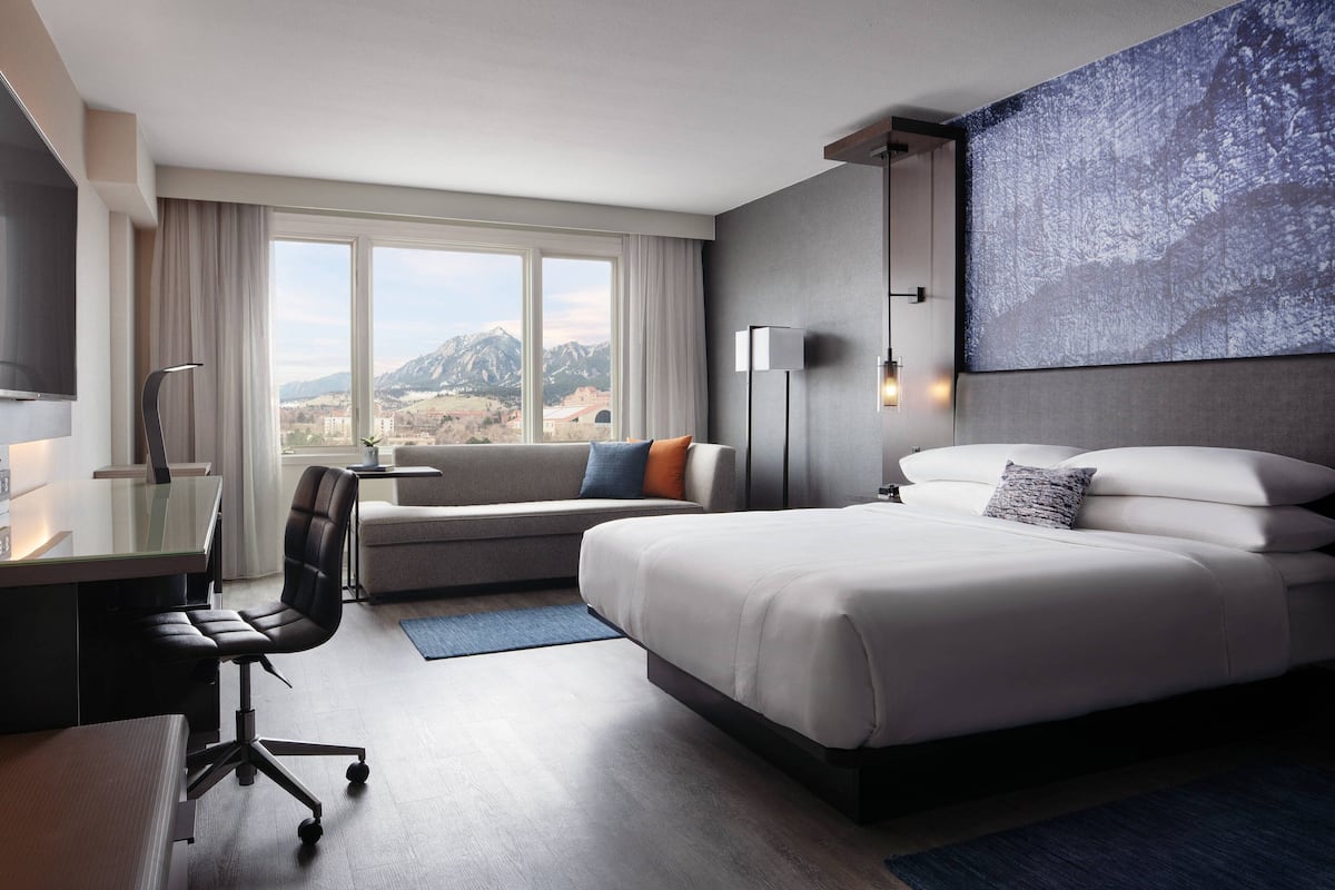 Zimmer, 1 Doppelbett | Hochwertige Bettwaren, Daunenbettdecken, Pillowtop-Betten, Zimmersafe