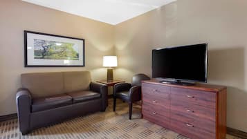 Desk, iron/ironing board, free WiFi