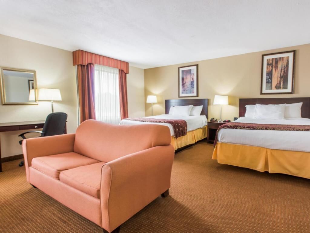 In-room safe, desk, iron/ironing board, free cribs/infant beds