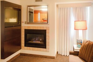 Egyptian cotton sheets, premium bedding, down duvets, pillow-top beds - Residence Inn by Marriott Cincinnati Airport Erlanger (Erlanger)