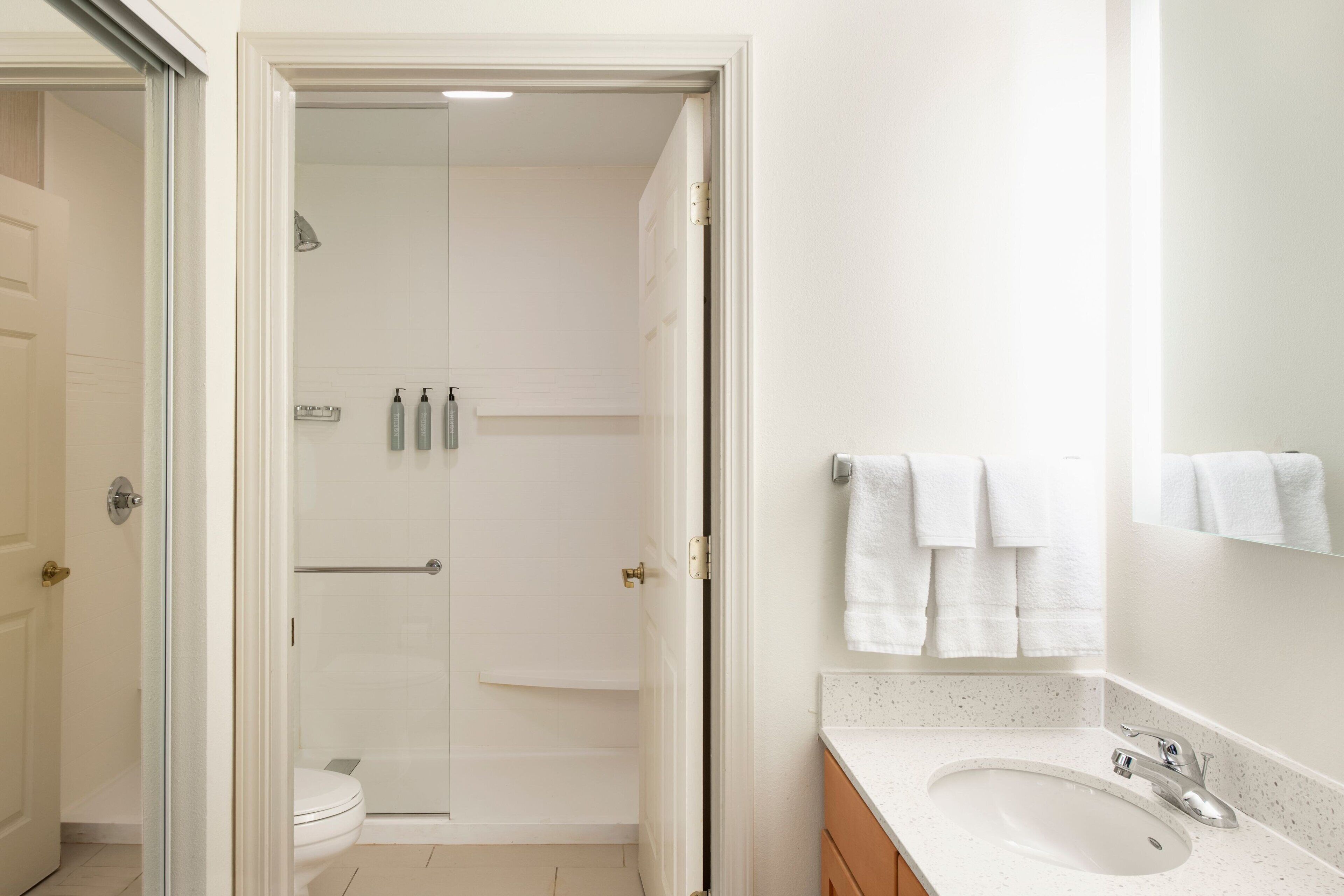 combined shower/bathtub, free toiletries, hair dryer, towels