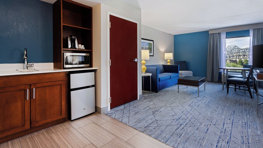 Holiday Inn Express & Suites Cincinnati Riverfront by IHG