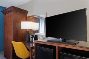 1 bedroom, premium bedding, down comforters, pillowtop beds
