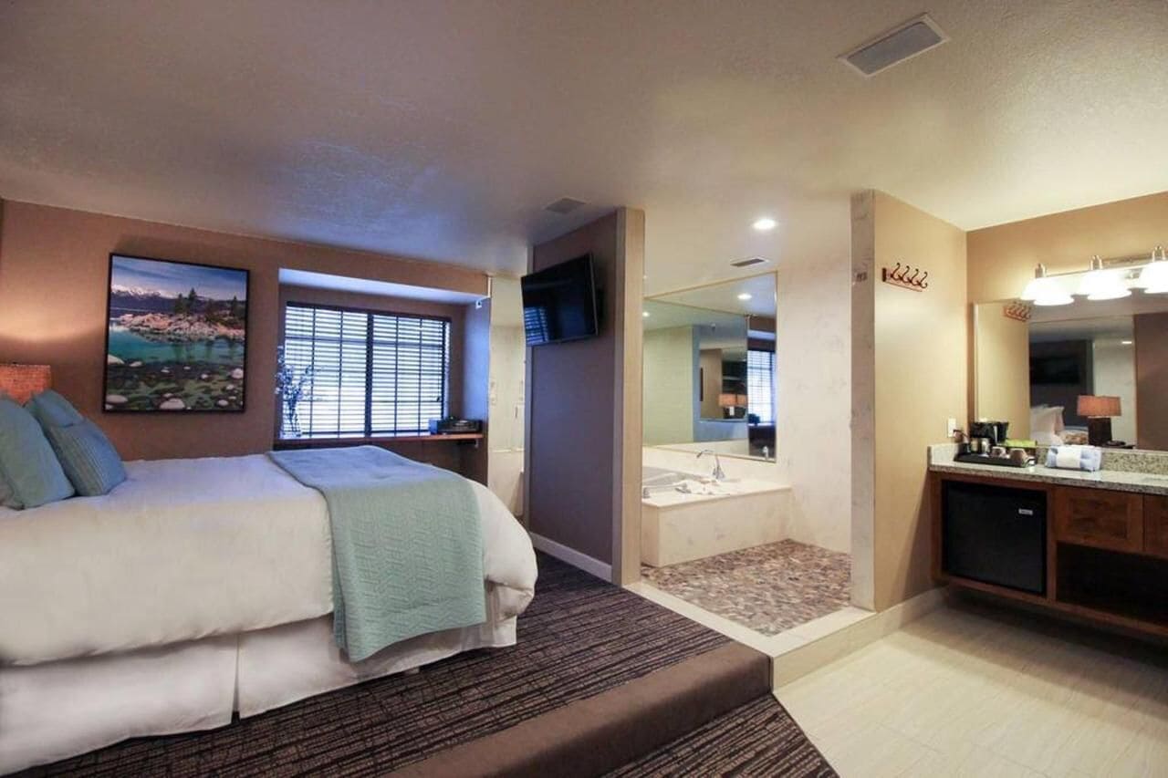 Deluxe Spa King | 高級寢具、羽絨被、獨特設計、獨特裝修