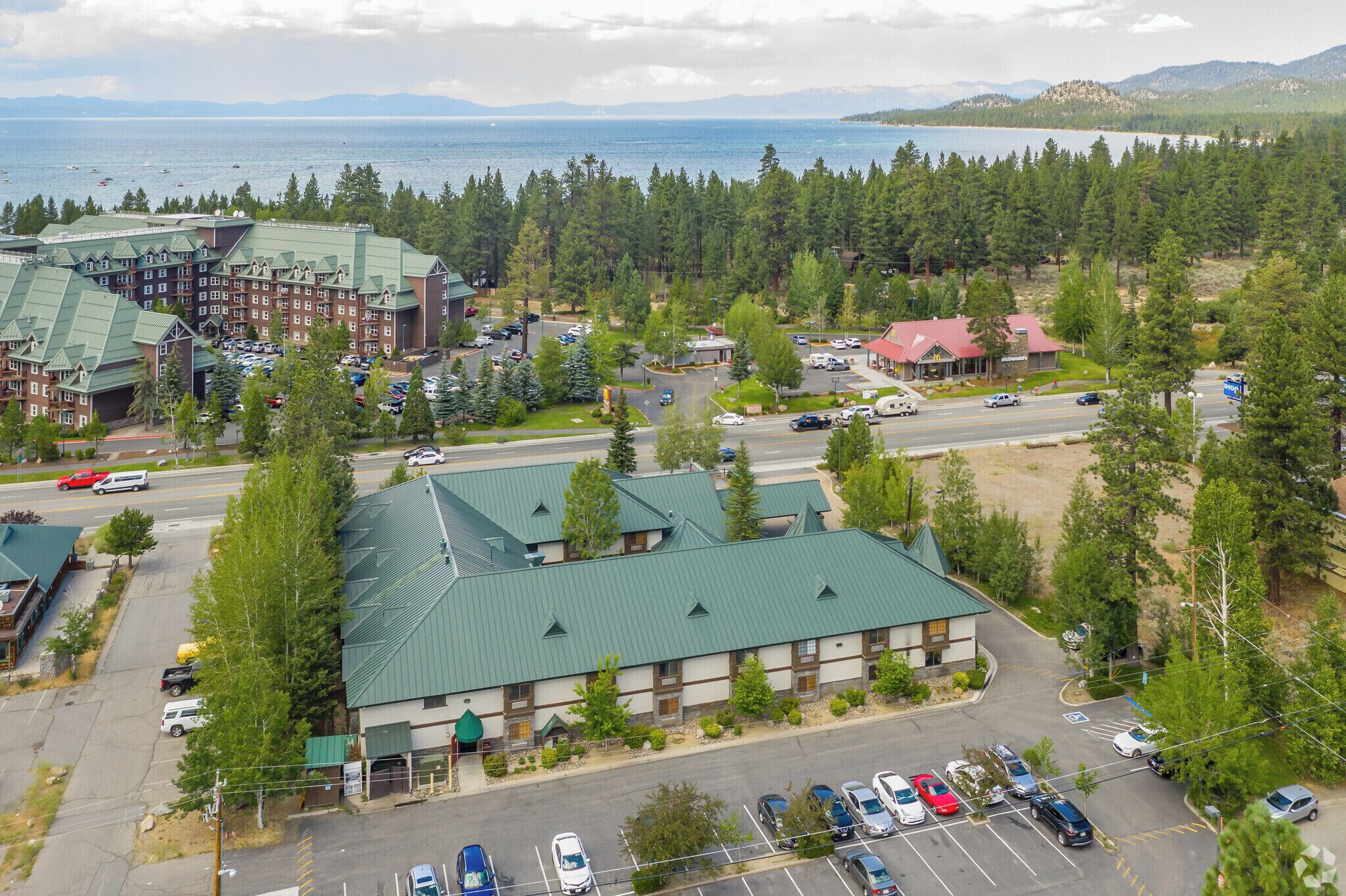Photo - Postmarc Hotel and Spa Suites