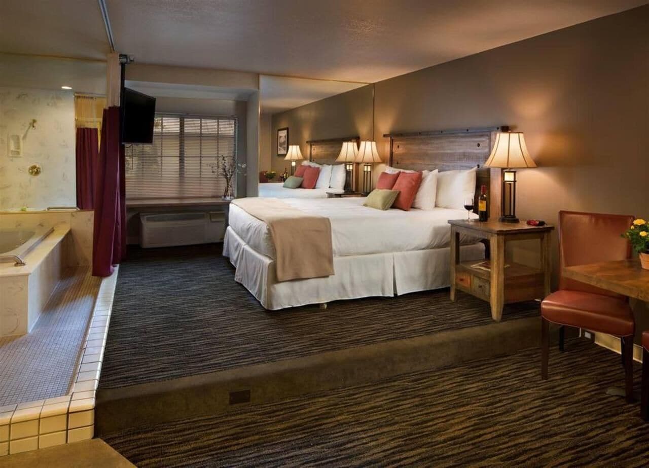 Photo - Postmarc Hotel and Spa Suites