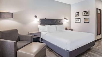 高級寝具、デスク、アイロン / アイロン台、ベビーベッド (無料)