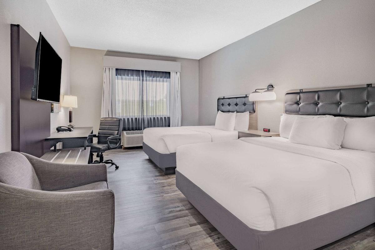 premium bedding, desk, iron/ironing board, free cots/infant beds