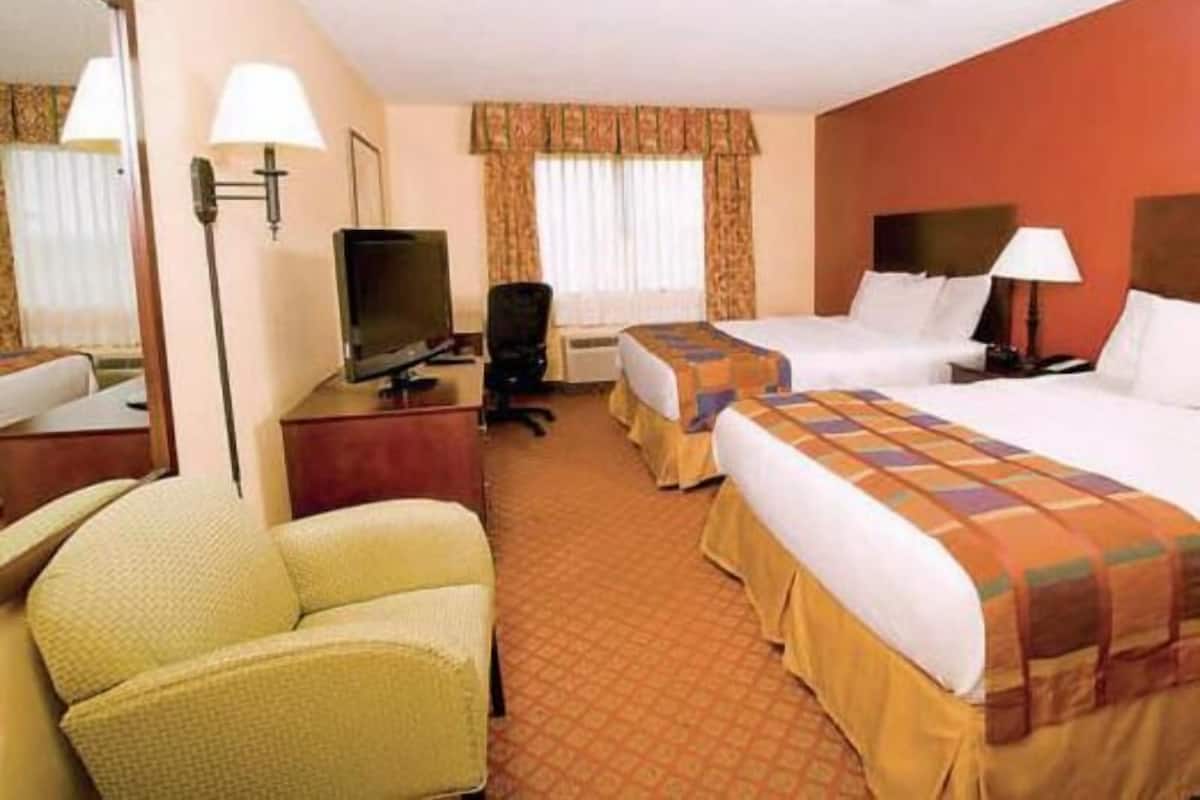 Ropa de cama de alta calidad y escritorio