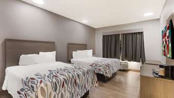 Schreibtisch, Bügeleisen/Bügelbrett, kostenlose Babybetten