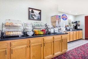 Free daily continental breakfast