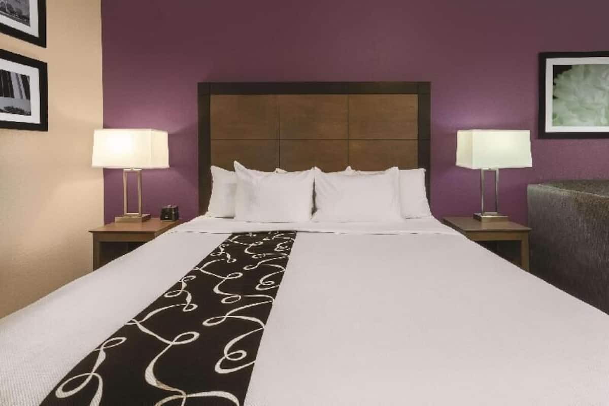 In-room safe, desk, iron/ironing board, free cribs/infant beds