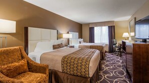 Quarto standard, 2 camas Queen, para não fumantes, geladeira e micro-ondas | Camas com colchões pillow-top, cofres nos quartos