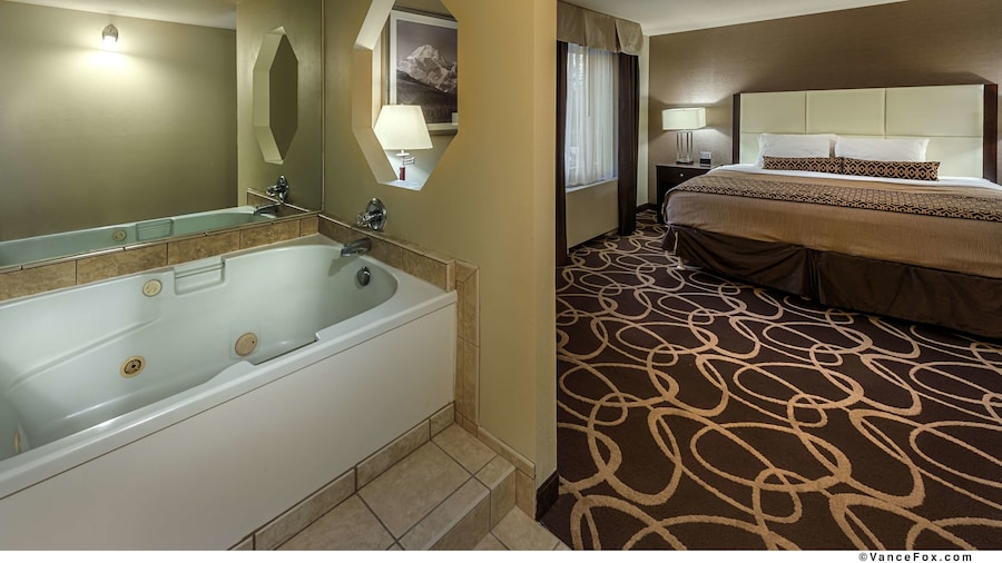 Best Western Plus Pioneer Park Inn