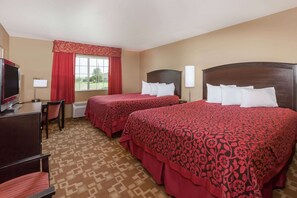 Premium bedding, desk, iron/ironing board, rollaway beds - Days Inn by Wyndham Central City (Central City)