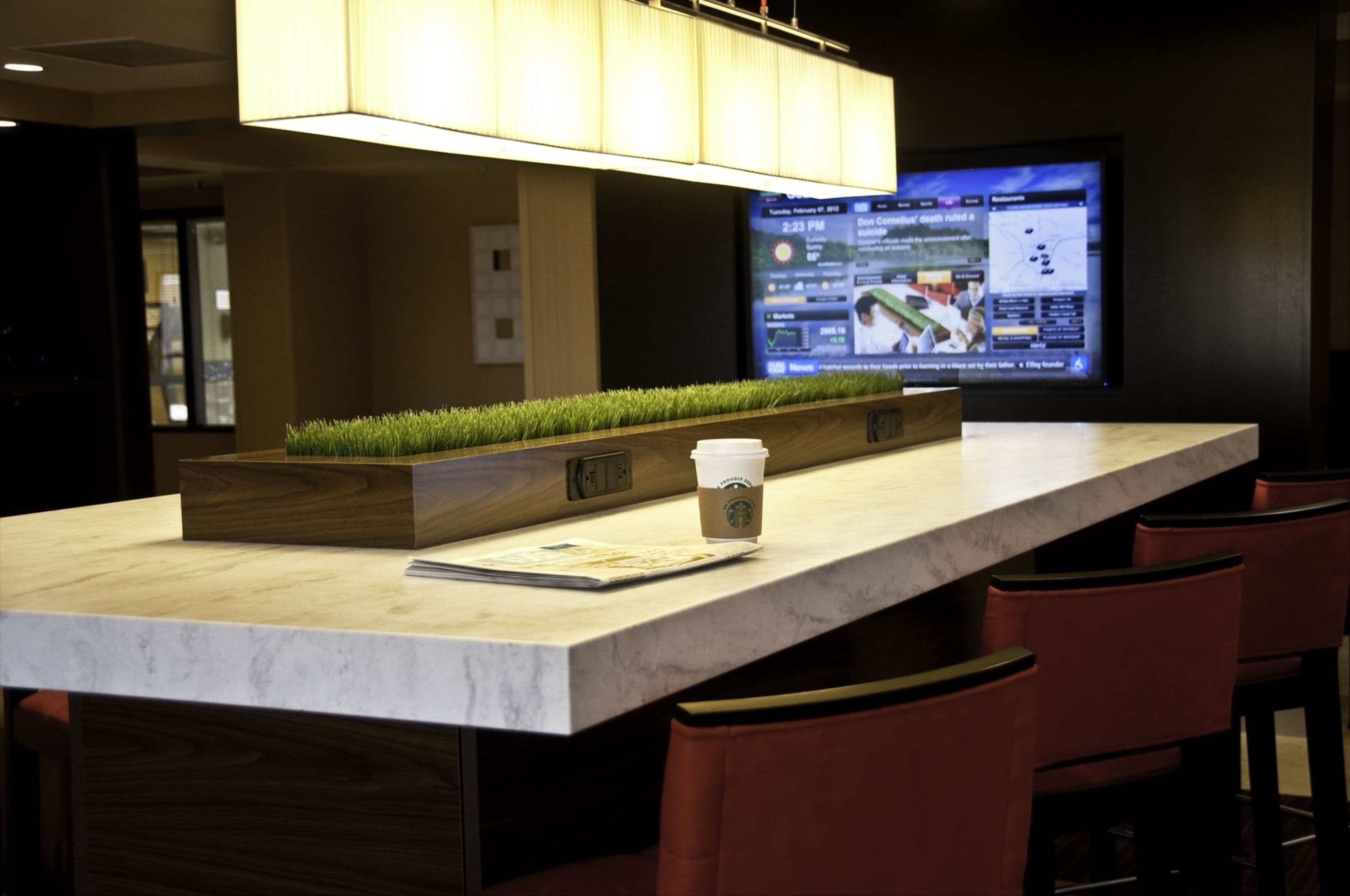 breakfast and dinner served, american cuisine