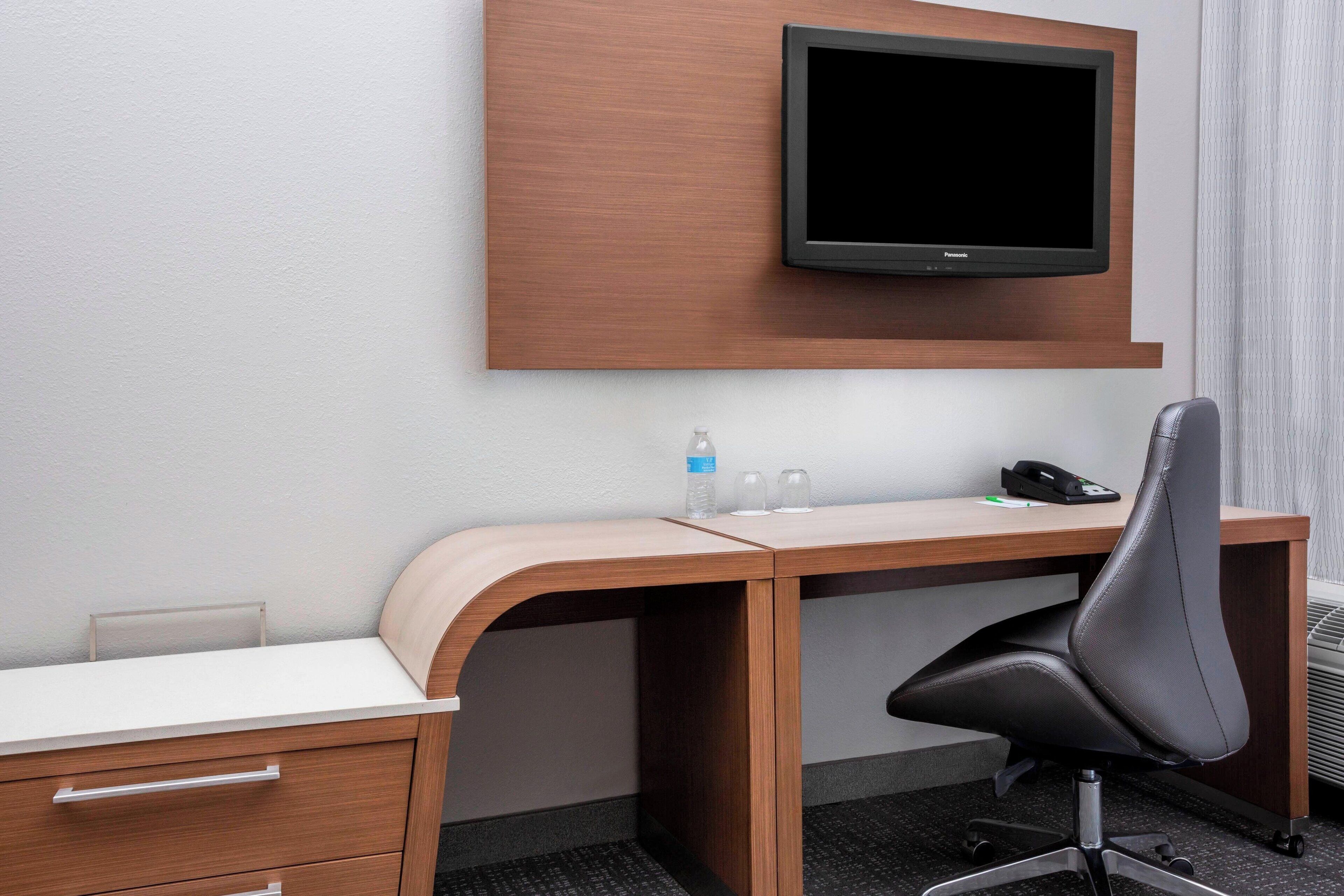 1 bedroom, premium bedding, desk, blackout curtains