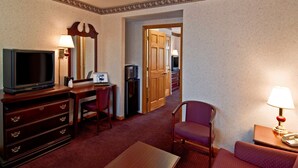 Suite, 2 Queen Beds, Non Smoking | Desk, iron/ironing board, WiFi (free), alarm clocks - Americas Best Value Inn & Suites Waukegan Gurnee (Waukegan)