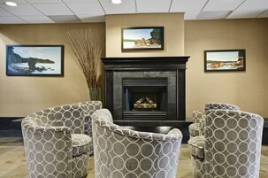 Área de estar no saguão