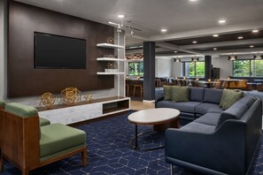 Lobby - Courtyard by Marriott Anchorage Airport (Anchorage)