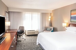 Room, 1 King Bed | 1 bedroom, premium bedding, in-room safe, desk