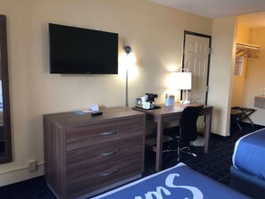 In-room safe, iron/ironing board, free WiFi, bed sheets