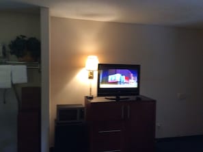 In-room safe, iron/ironing board, free WiFi, bed sheets
