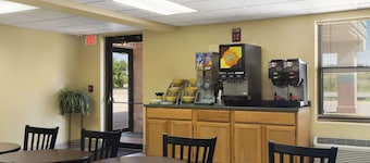 Days Inn by Wyndham Park City Kansas