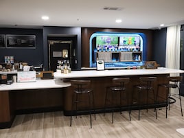 Breakfast and dinner served