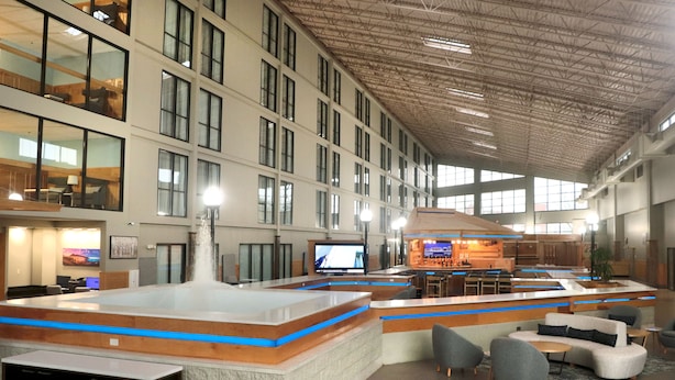 Lobby lounge