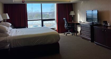 Hotel Lotus Kansas City Merriam