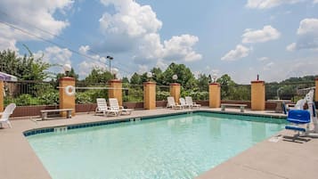 Seasonal outdoor pool