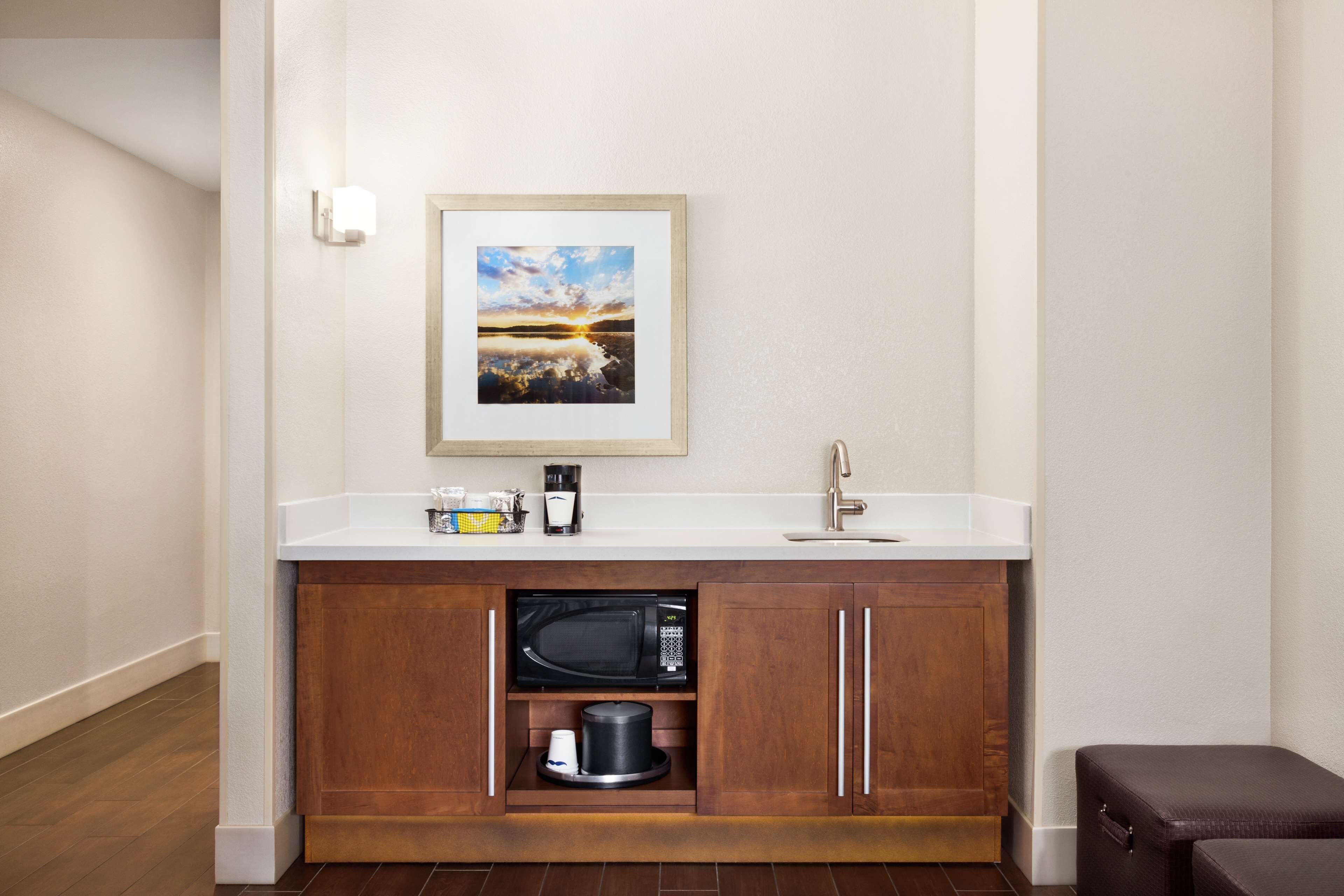 king studio suite | minibar