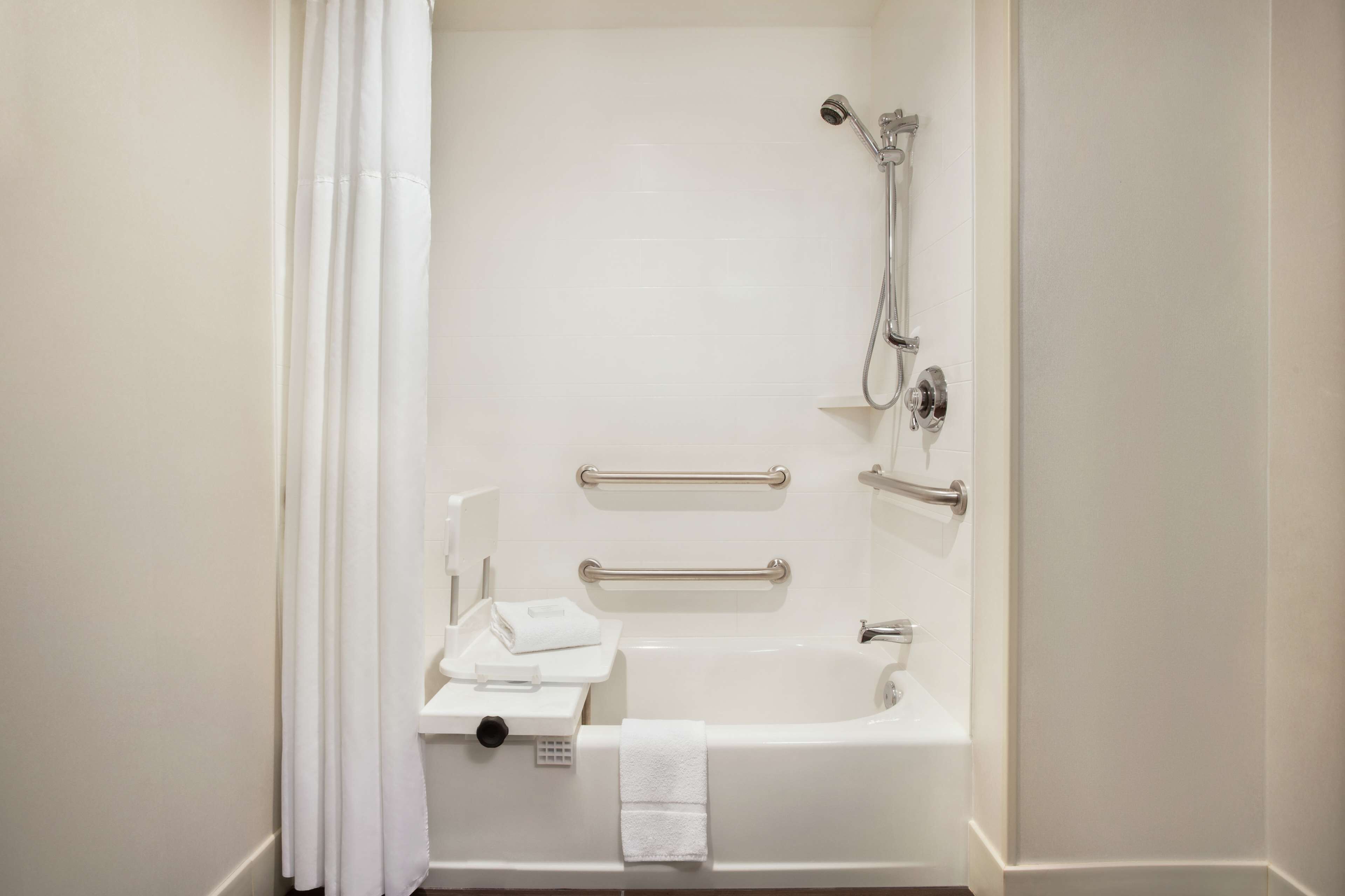 room, 1 king bed, accessible, bathtub | bathroom | combined shower/bathtub, free toiletries, hair dryer, towels