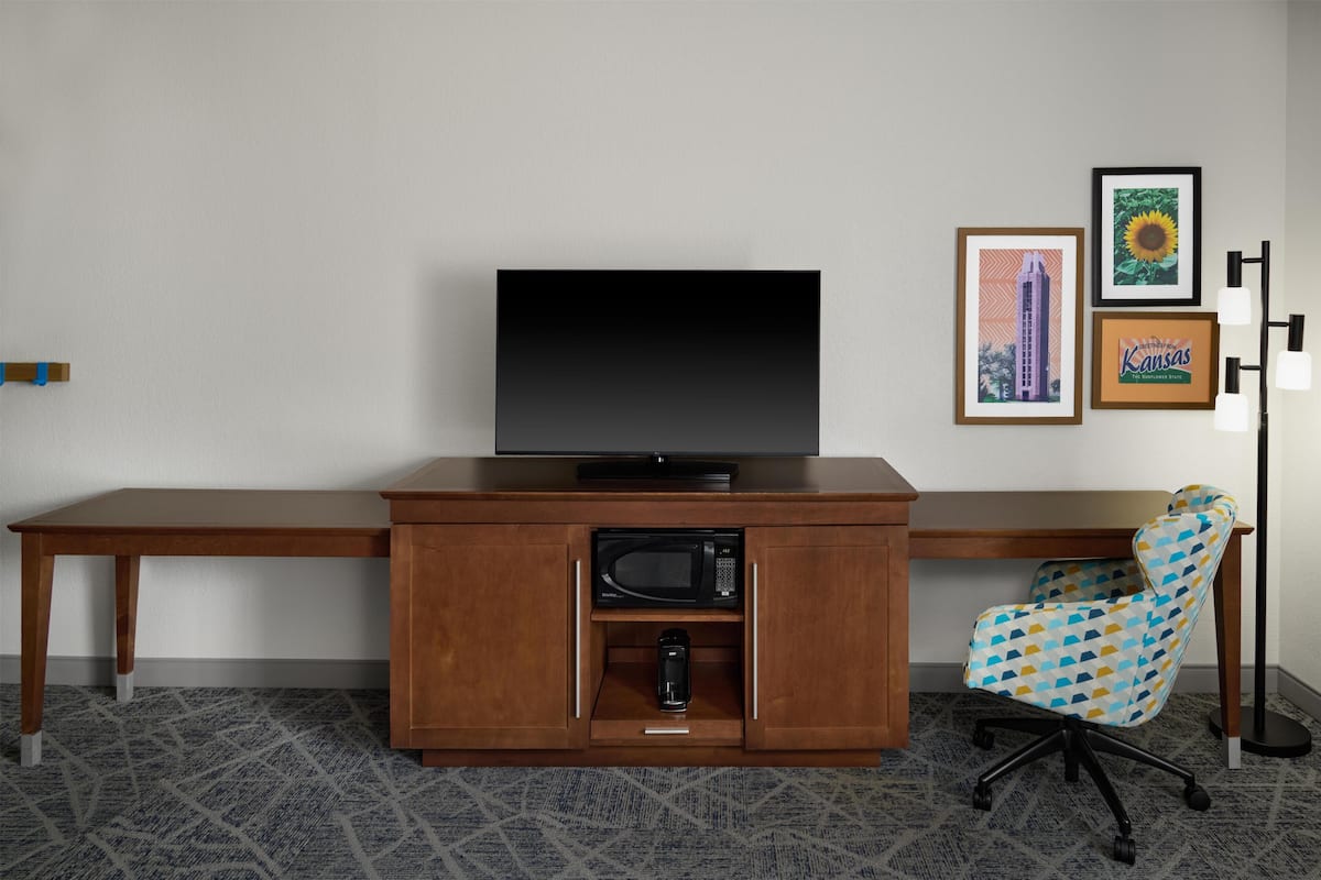 In-room safe, desk, laptop workspace, blackout drapes