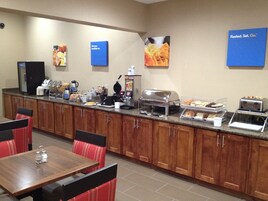 Café da manhã com buffet grátis