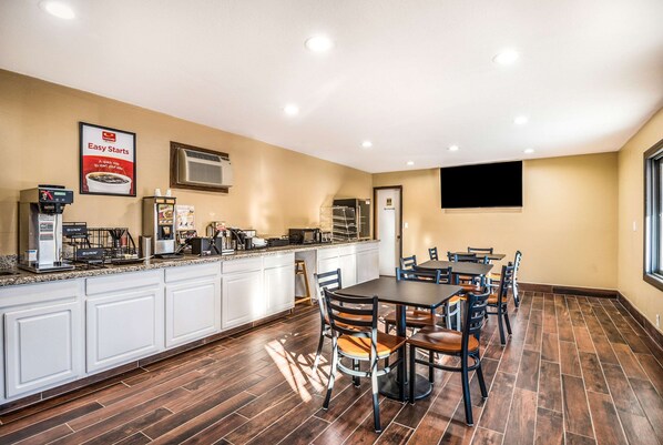 Breakfast area - Econo Lodge Oskaloosa (Oskaloosa)