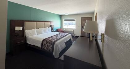 Americas Best Value Inn Garden City