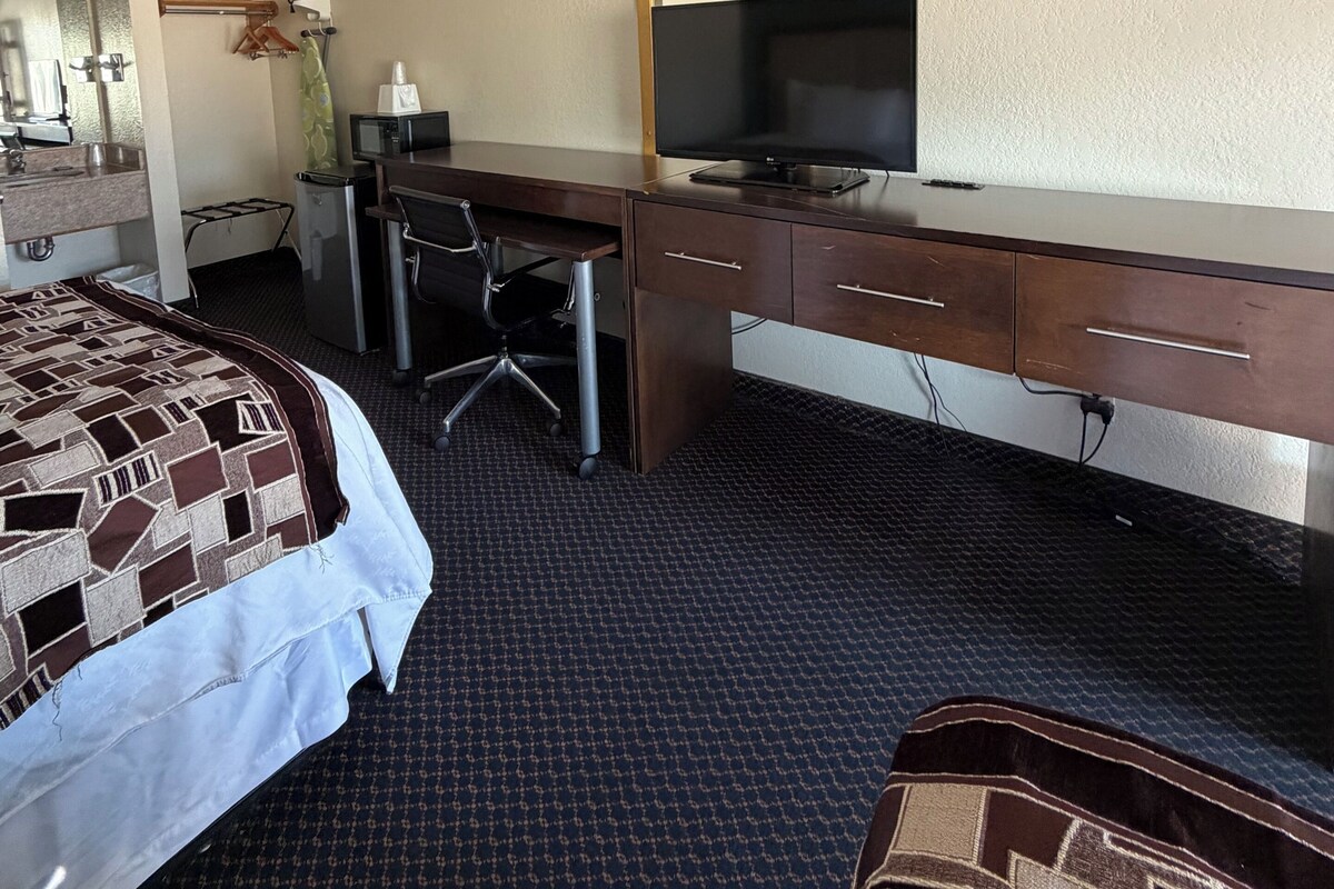 Room, 2 Double Beds, Non Smoking | Blackout drapes, WiFi (free), alarm clocks, bed sheets