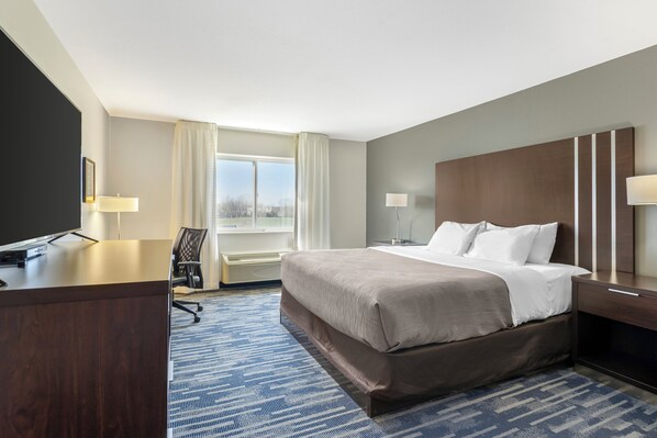 Suite, 1 King Bed with Sofa bed, Non Smoking | In-room safe, desk, iron/ironing board, free cots/infant beds