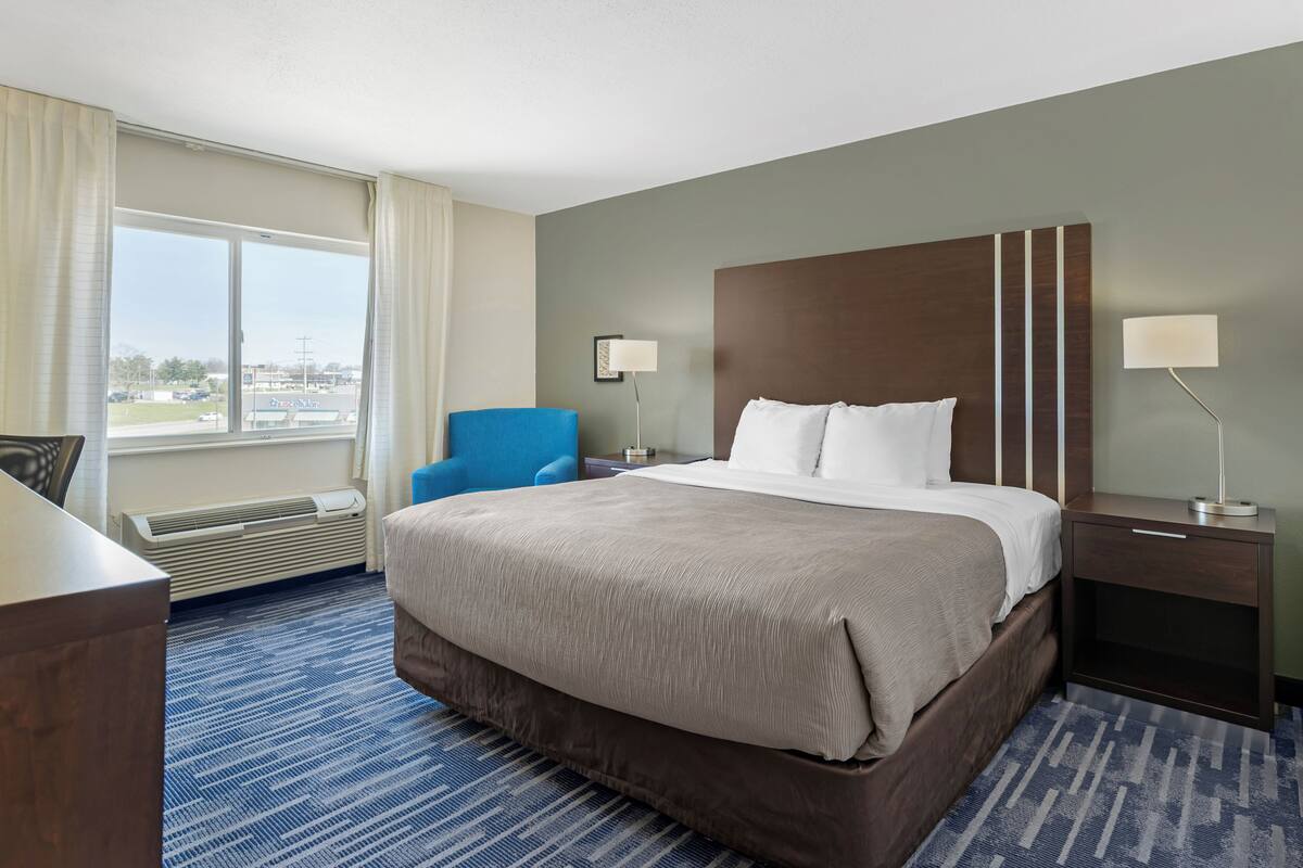 in-room safe, desk, iron/ironing board, free cots/infant beds