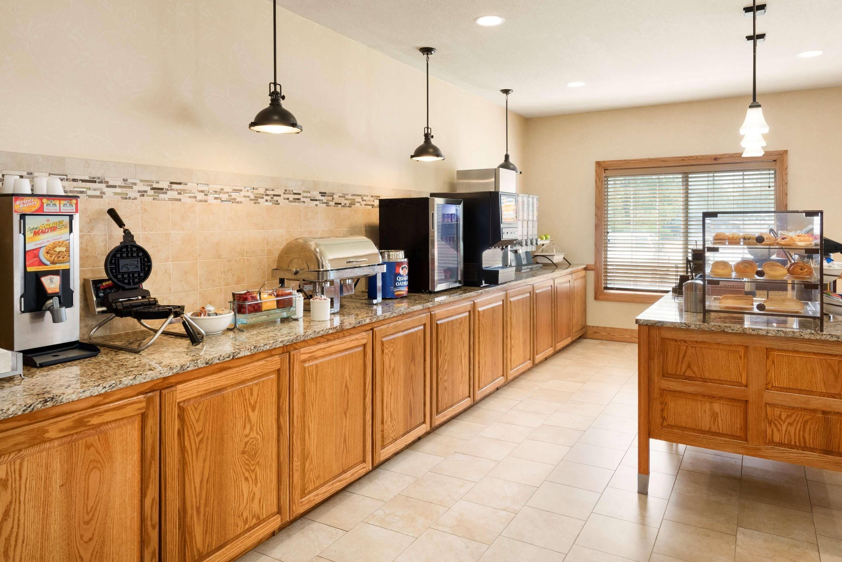 含每日外帶早餐