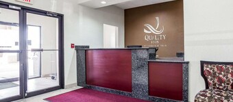 Quality Inn & Suites Altoona - Des Moines