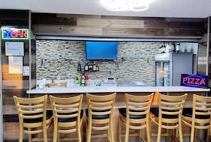 Bar (on property) - AmericInn by Wyndham Williamsburg (South Amana)